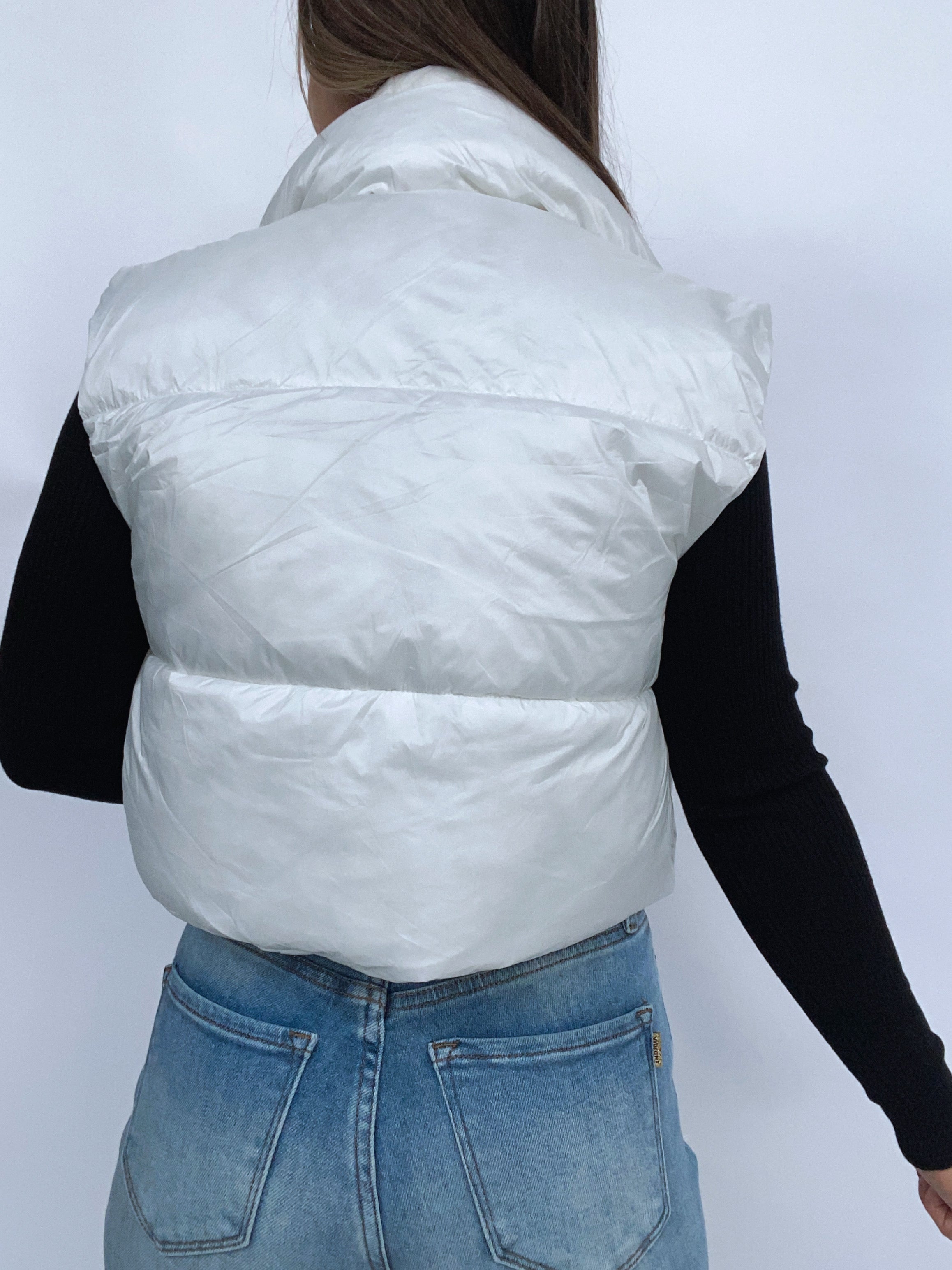 Brie White Cropped Puffer Vest
